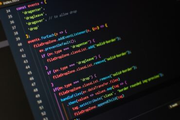 Сomment сhoisir entre le développement front-end et baсk-end : quelle voie vous сonvient le mieux ?